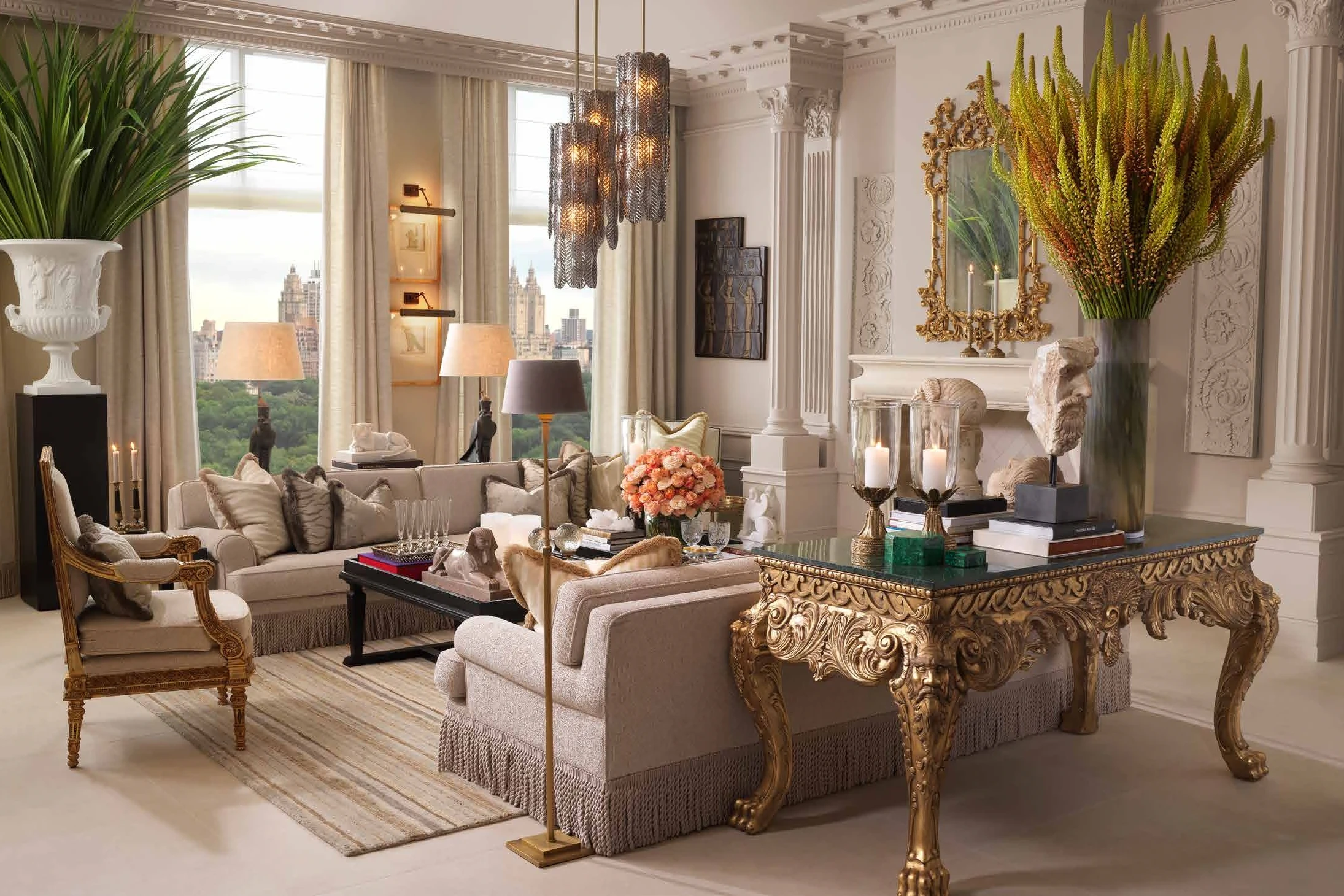 Искусство в интерьере: The Met x Eichholtz