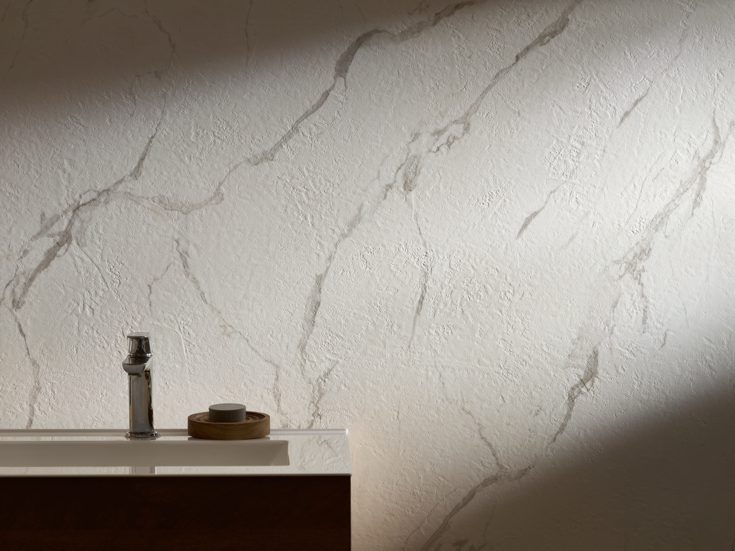 Стеновые панели, минеральная плитка MODEE Mineral Slabs – Pietra Santa White